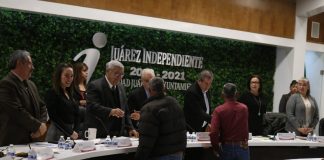 DESENTUERTOS: SALTARON PELOS EN SESIÓN DE CABILDO