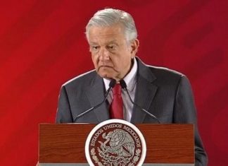 Alecciona AMLO a jóvenes a no tomar los caminos de Guzmán