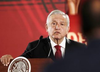 Frena AMLO entrega de dinero a organizaciones sociales