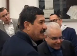 DESENTUERTOS: MACLOVIO MURILLO HACE FUERTE A CORRAL