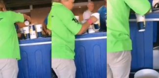 De la cubeta al vaso… así llenan y venden cervezas en estadio