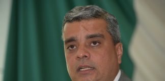 DESENTUERTOS: ESPOSO DE MARÍA ÁVILA SE PONE ‘VERDE’