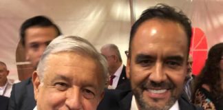 DESENTUERTOS: SE PAVONEA SUPER DELEGADO CON ‘PAPI PEJE’