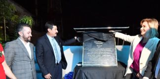 DESENTUERTOS: CHUMEL ROBA ESCENARIO A CORRAL Y MARU