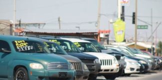 Temen colapso de venta de autos nuevos tras regularización de ‘chuecos’