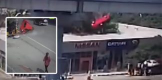Video terrorífico: auto sale volando de segundo piso