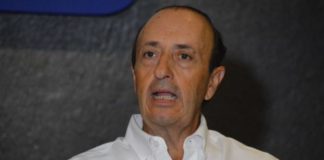 DESENTUERTOS: POR TIBIO LO REPUDIAN EN TODOS LADOS