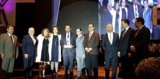 Premian a Armando Cabada por ‘Ciudad Inteligente 2019’
