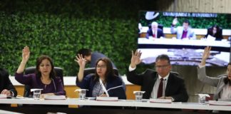 Carros, computadoras, motos y celulares a cumplidos del Predial