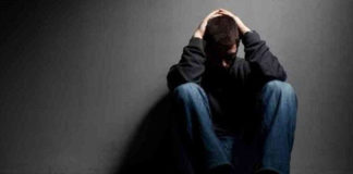 Los jóvenes piensan más en el suicidio; 54% de ellos hace planes para cometerlo