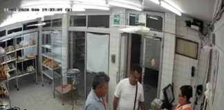 Asalta panadería y antes de irse pide una oreja para llevar