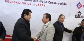 Expone Cabada obras ante Cámara de la Construcción