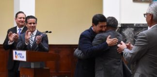 DESENTUERTOS: DESTAPA PANISTA A MORENISTA