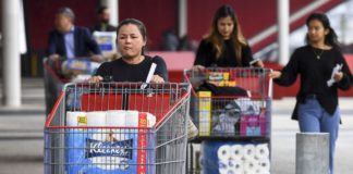 ¿Por qué la gente compra desesperadamente papel de baño ante el coronavirus?