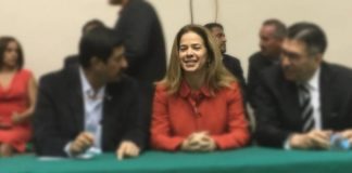 DESENTUERTOS: MUEVE ALE DE LA VEGA A SUS CABALLITOS