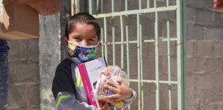 Entrega DIF premios a niños ganadores de concurso de dibujo