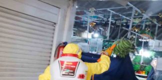 Sanitizan espacios públicos en Ecatepec ante incremento en contagios por Covid-19