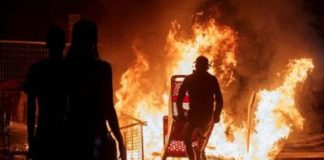 Incendian central de policía de Minneapolis tras asesinato de George Floyd