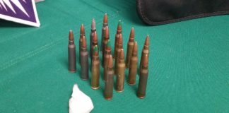 Detienen a hombre en posesión de un chaleco balístico