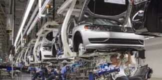 Presiona industria automotriz a Corral para reinicio de actividades