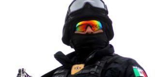 Detienen por la fuerza a 8 agentes de la CES