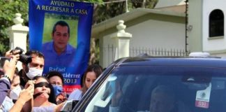 ‘Sólo atiendes a la mamá del Chapo’, le reclaman a AMLO