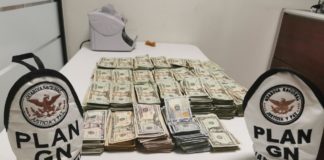 Llevaba 273 mil dólares sin declarar; la detienen en puente fronterizo