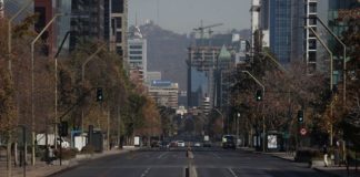 Economía chilena se desploma 15.3% en mayo por pandemia