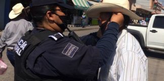 Exigirán policías y tránsitos a todos usar cubrebocas en la calle