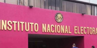 Fracasan ultras contra el INE; Congreso de la Unión