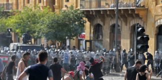 Miles en Beirut claman venganza contra clase política, tras explosión