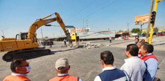 Inician reconstrucción de crucero del blvr Zaragoza y eje vial Juan Gabriel