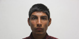 Piden colaboración para encontrar a familiares de joven extraviado