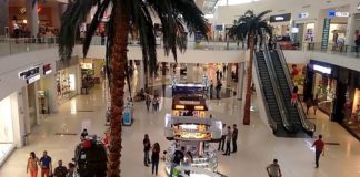 Permitirán aforo de 25 % en centros comerciales