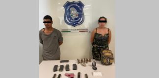 Arrestan a pareja que cargaba arma, cartuchos útiles y droga
