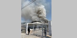 Controlan incendio en salón de eventos