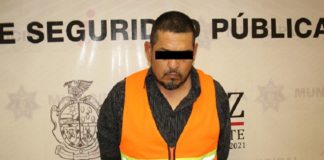 Le clava barra a mascota de su vecino