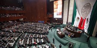 Aprueban flexibilidad laboral a padres para atender educación de hijos