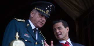 Detienen en EU al general Salvador Cienfuegos, exsecretario de Defensa