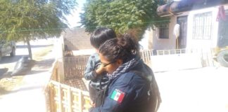 Reportan a niño de 4 años llorando; lo dejaron solo sus padres