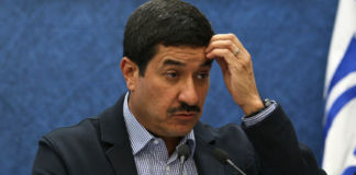 Corral, de los 11 gobernadores que dejan peor deuda