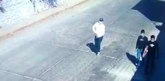 Video: Aplica infracción y así reaccionan contra policía