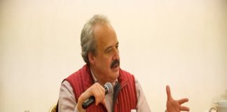 Reclama Espino por campaña negra del PAN y PRI