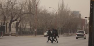 Emiten alerta amarilla por ráfagas de 60 km/h