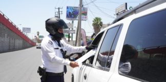 Multaron en 2020 a mil 437 por tener vidrios polarizados