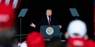 Senado de EU aprueba llamar testigos para juicio político contra Trump