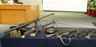 Cruzan la frontera con ‘matapolicías’, ‘cuernos de chivo’ y AR-15