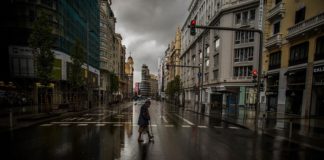 Experta alerta: variante británica covid-19 “va barrer con el mundo”