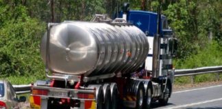 Buscan cisterna con 80 migrantes encerrados, tras una aterradora llamada