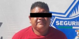 Conducía a exceso de velocidad y con licencia falsa